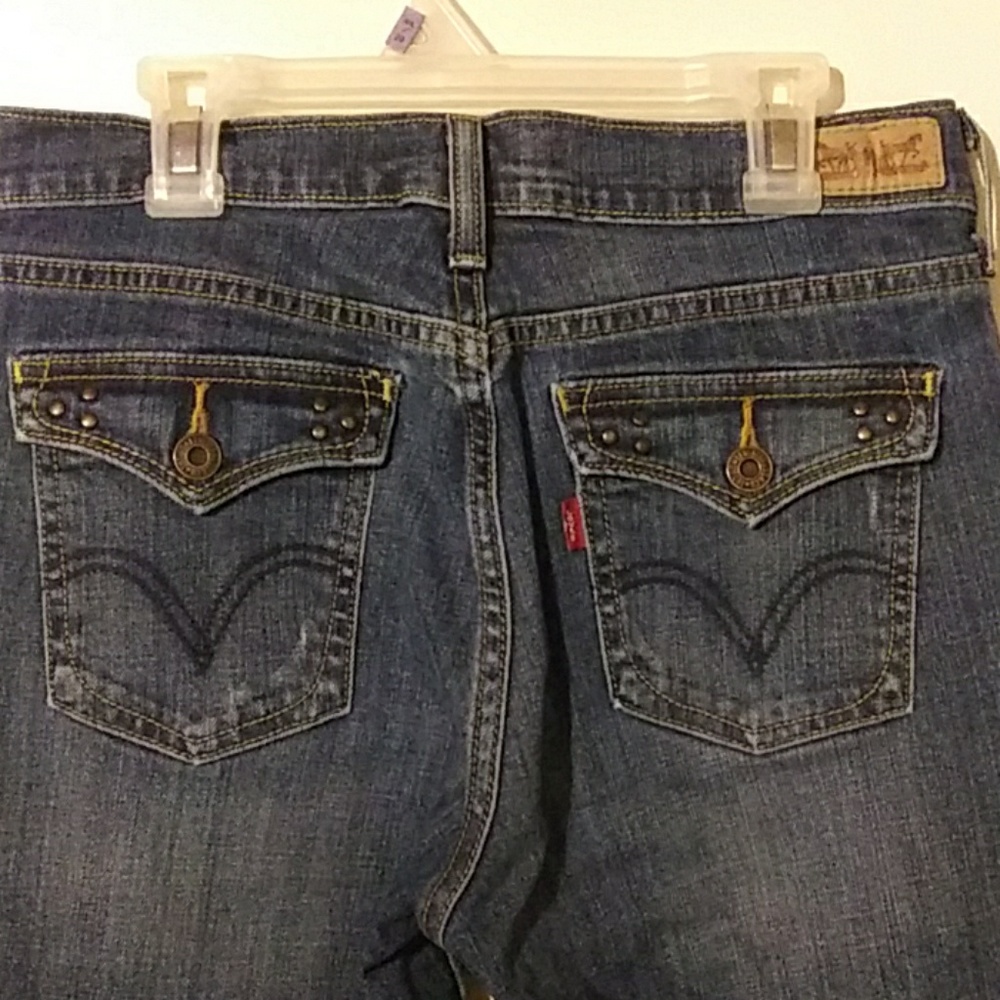 Jeans - Picture 2 of 3
